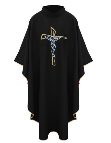 Czarny ornat z haftem z nowoczesnym krzyżem -  przód