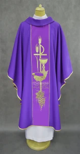 Ornat fioletowy z symbolami eucharystycznymi/207-F