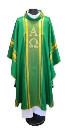 Ornat zielony z haftem Alfa - Omega