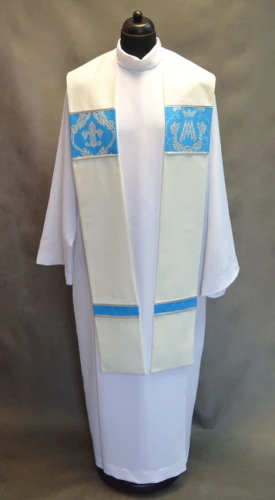 Stuła Maryjna w kolorze ecru z niebiesko-srebrnymi emblematami