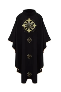 Czarny ornat mszalny z IHS i krzyżami FP-51-CZ
